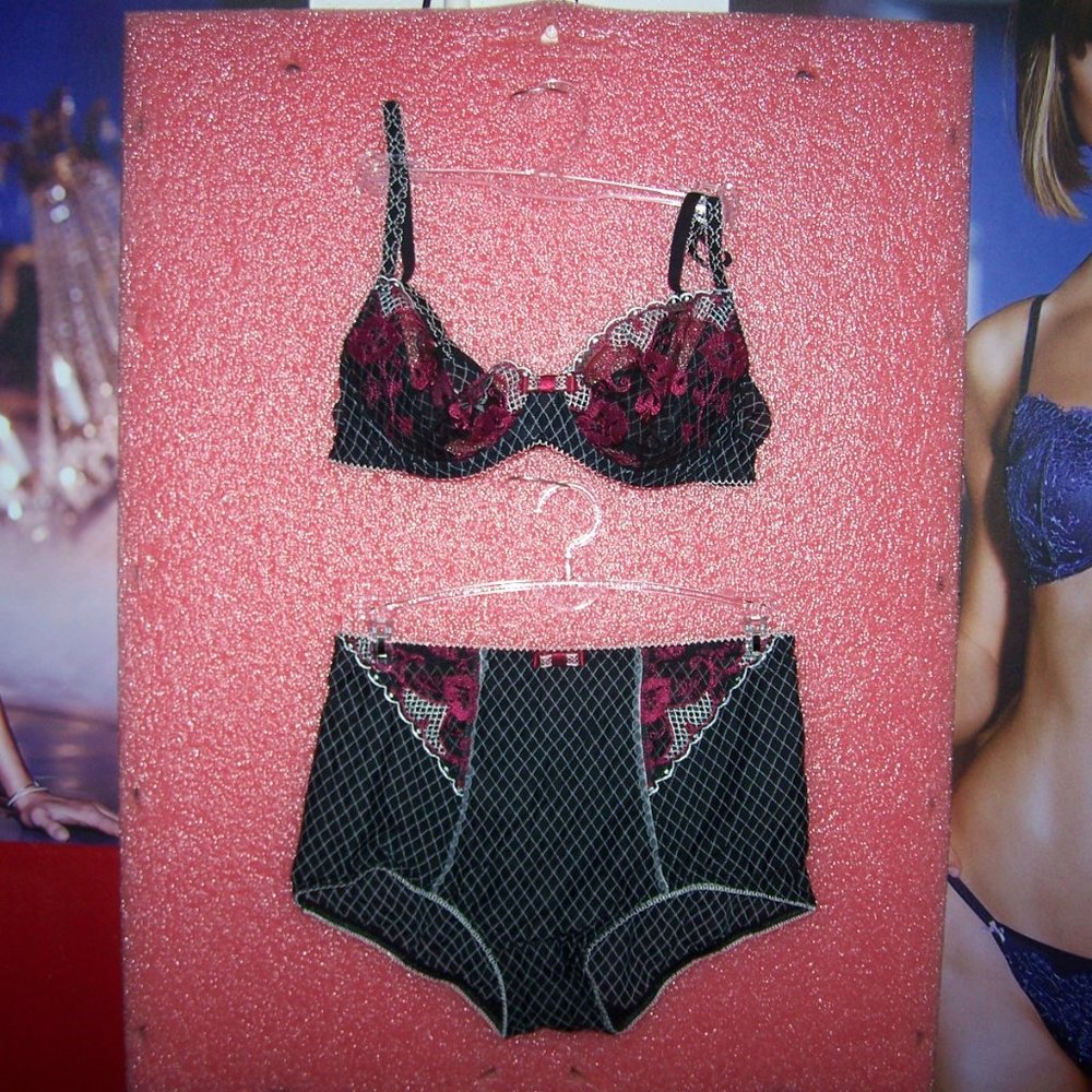 Vova bra and panty set
